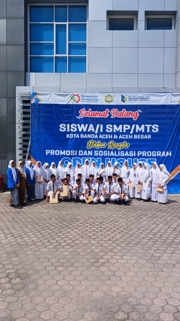 Jaring Calon SDM Industri Unggul, SMK SMTI Banda Aceh Laksanakan Kegiatan “Open House”