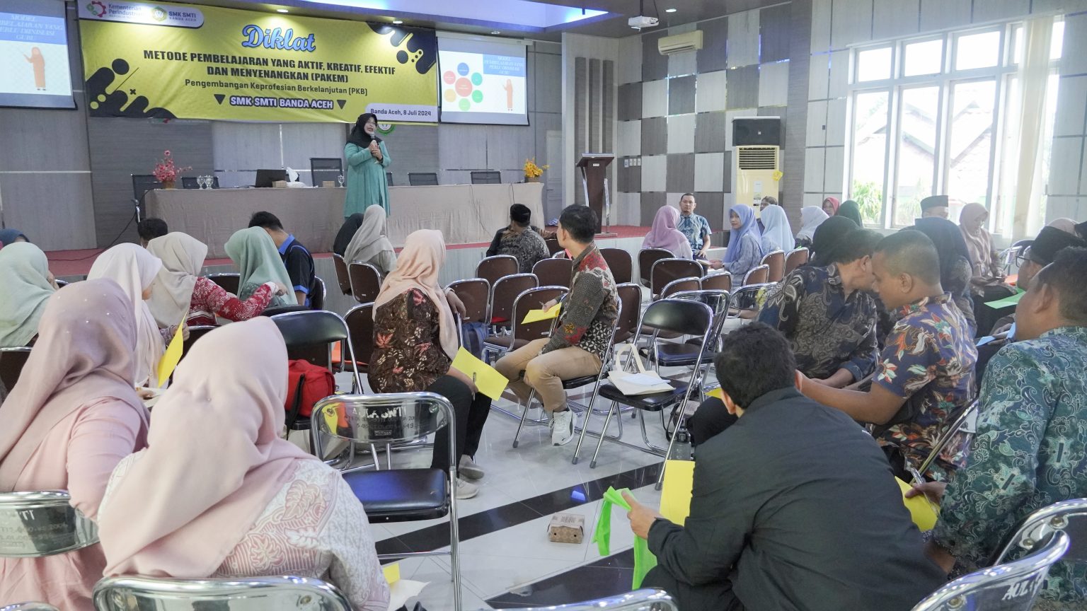 PAIKEM Jadi Acuan Guru dan Tenaga Kependidikan SMK SMTI Banda Aceh Saat Proses Belajar Mengajar